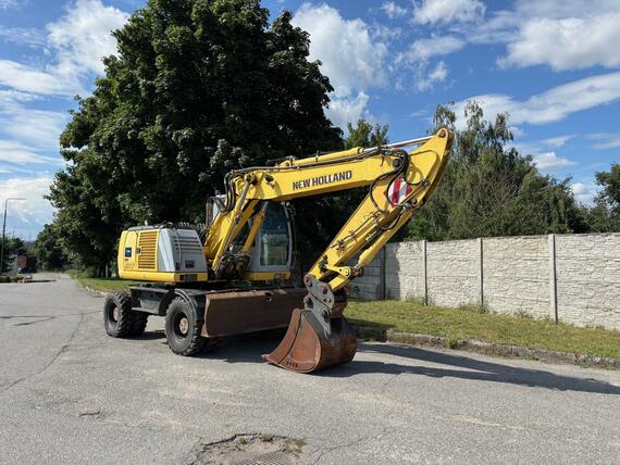 Kolové rypadlo / nakladač New Holland MH CITY 16T