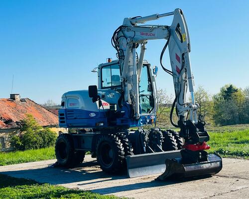 Kolové rypadlo Takeuchi TB295W (Možnost leasingu)