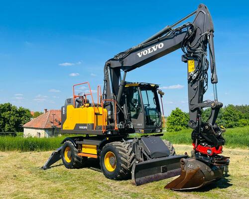 Kolové rypadlo Volvo EW160E (Možnost leasingu)