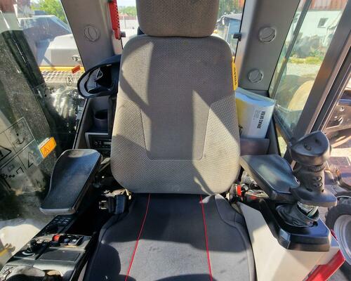 Kolové rypadlo Volvo EW160E (Možnost leasingu)