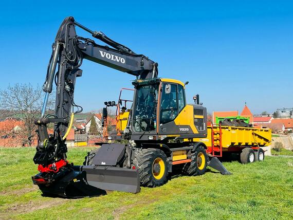 Kolové rypadlo Volvo EW160E (Možnost leasingu)