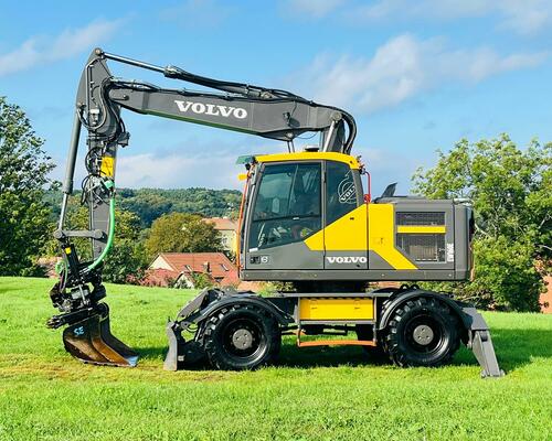Kolové rypadlo Volvo EW160E (Možnost leasingu)