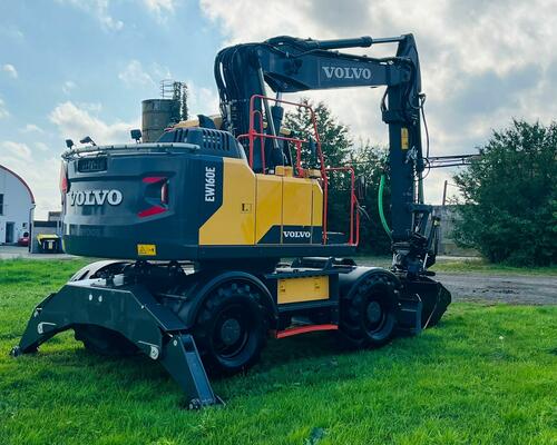 Kolové rypadlo Volvo EW160E (Možnost leasingu)