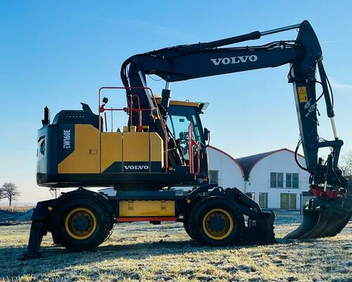 Kolové rypadlo Volvo EW160E (Možnost leasingu) 