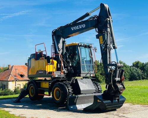 Kolové rypadlo Volvo EW160E (Možnost leasingu)