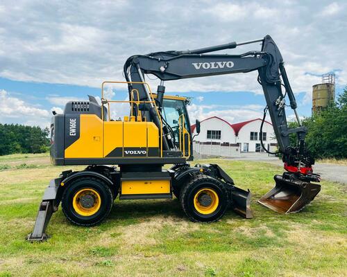 Kolové rypadlo Volvo EW160E (Možnost leasingu)