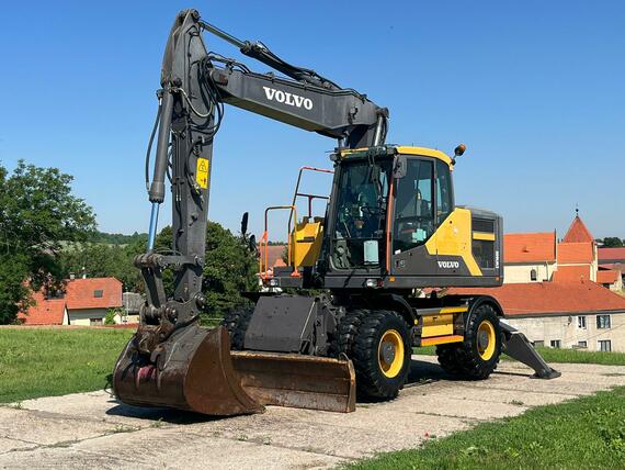Kolové rypadlo Volvo EW160E (Možnost leasingu)