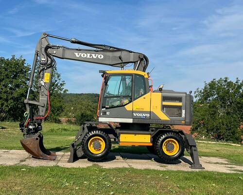 Kolové rypadlo Volvo EW160E (Možnost leasingu)