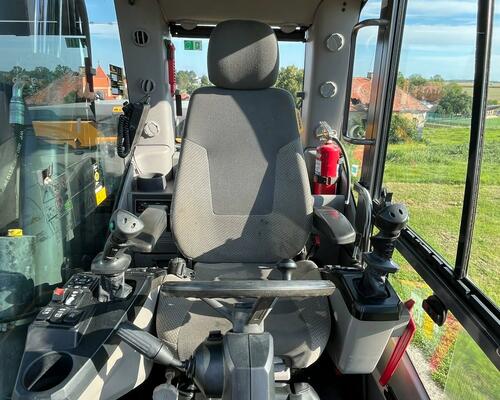 Kolové rypadlo Volvo EW160E (Možnost leasingu)