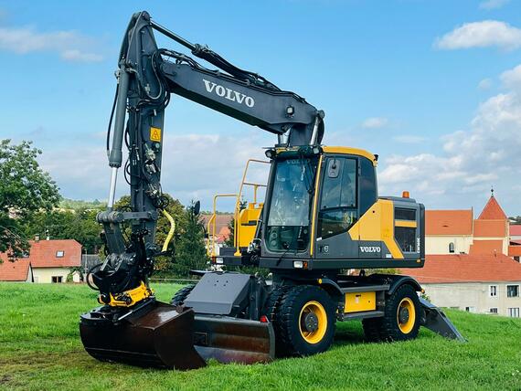 Kolové rypadlo Volvo EW160E (Možnost leasingu)