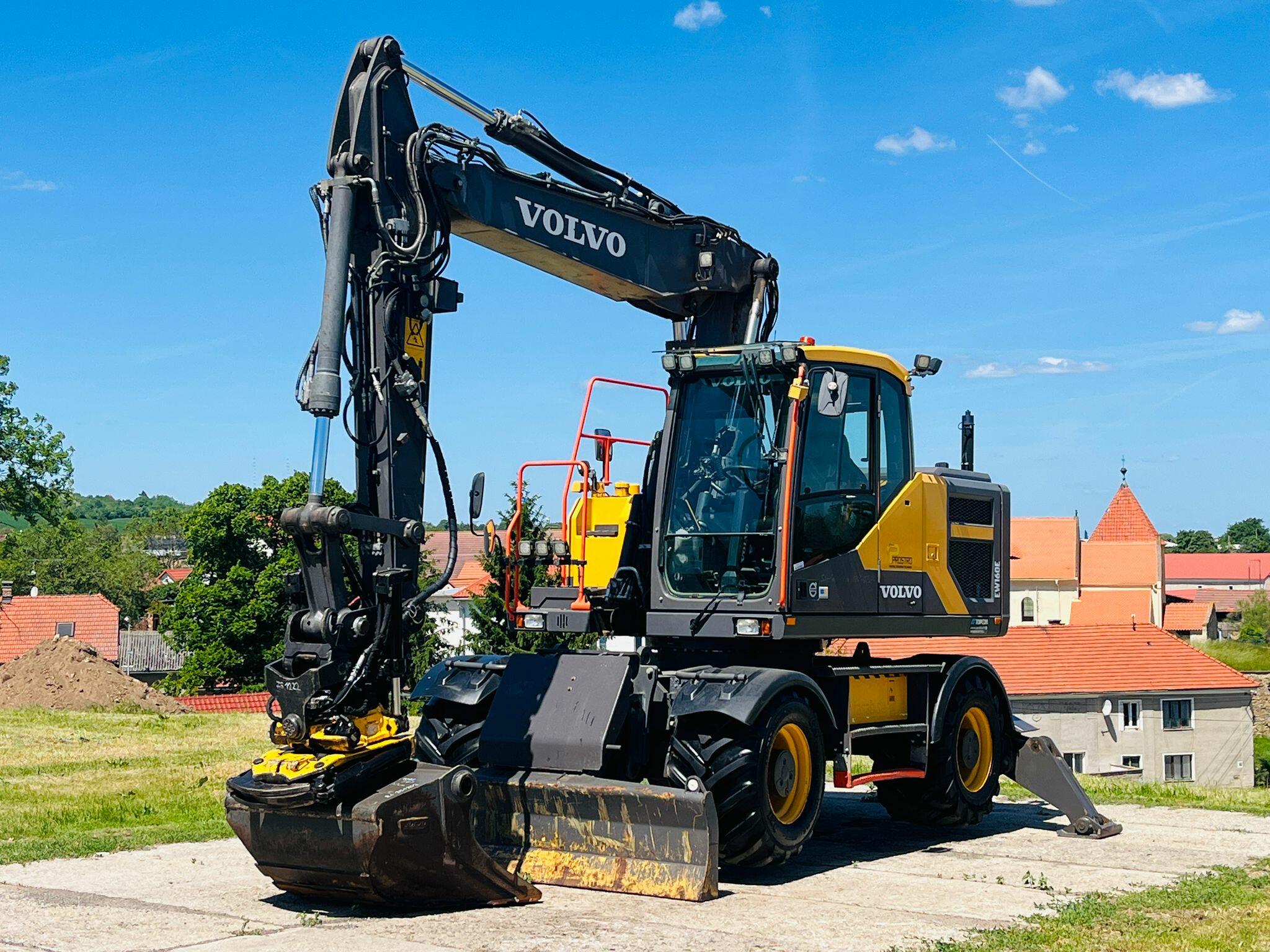 Kolové rypadlo Volvo EW160E (Možnost leasingu)