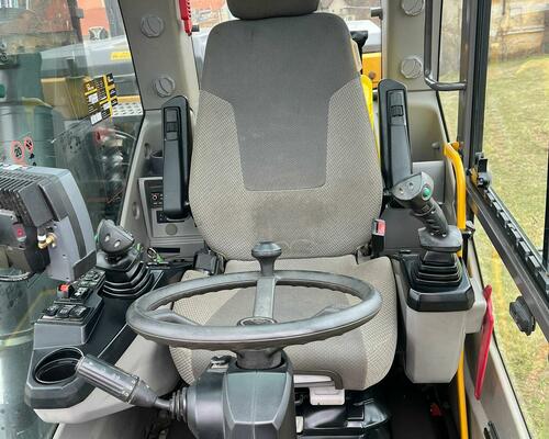 Kolové rypadlo Volvo EW160E (Možnost leasingu)