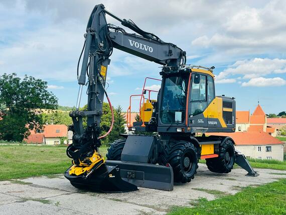 Kolové rypadlo Volvo EW160E (Možnost leasingu)