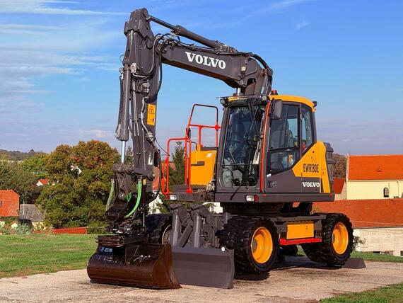 Kolové rypadlo Volvo EWR130E (Možnost leasingu)