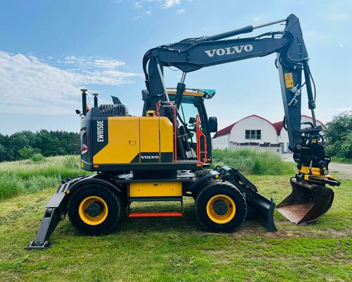 Kolové rypadlo Volvo EWR150E 3D (Možnost leasingu)