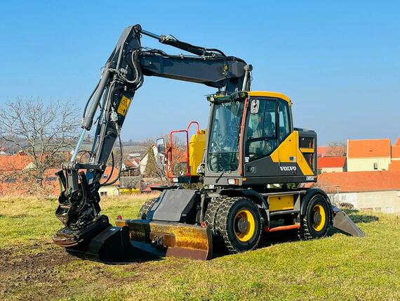 Kolové rypadlo Volvo EWR150E (Možnost leasingu)