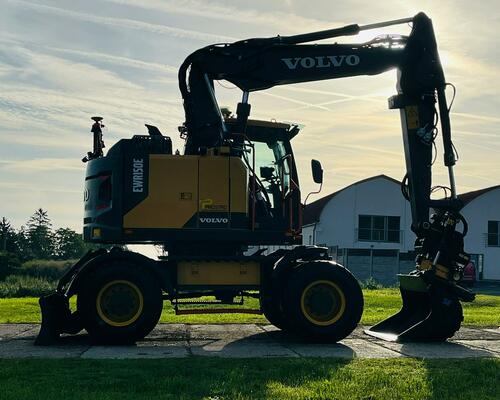 Kolové rypadlo Volvo EWR150E (Možnost leasingu)