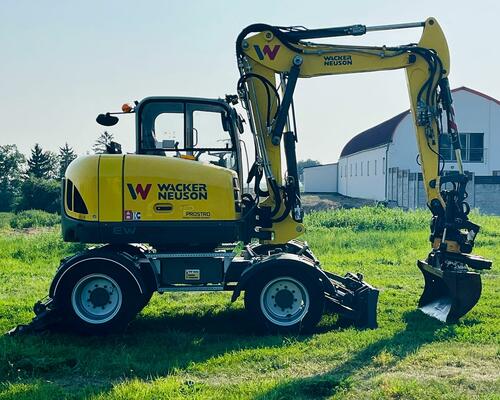 Kolové rypadlo Wacker Neuson EW100 (Možnost leasingu)