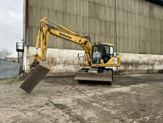KOMATSU PW130-7