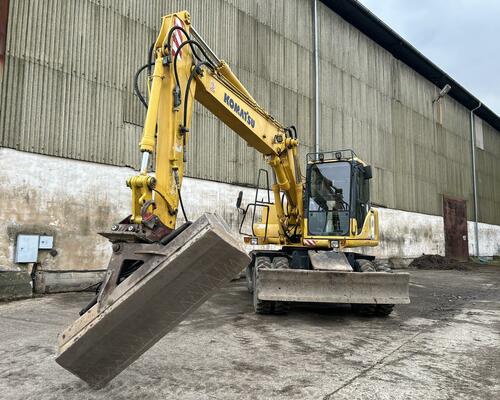 KOMATSU PW130-7