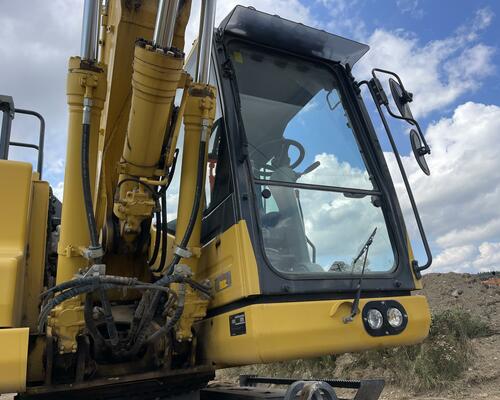 KOMATSU PW148-11