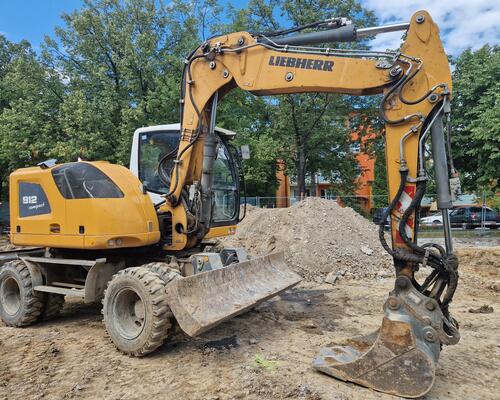 LIEBHERR 912 kolový bagr LIEBHERR A912