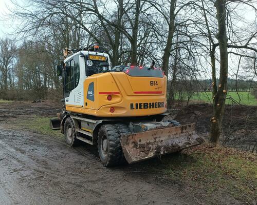Liebherr a 914 compact
