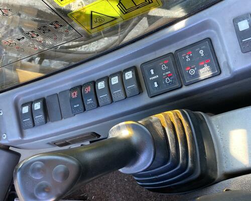 new holland MH 5.6