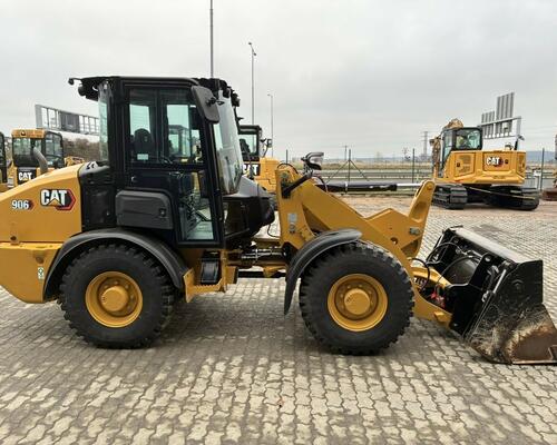 Caterpillar 906