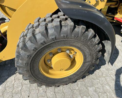Caterpillar 906