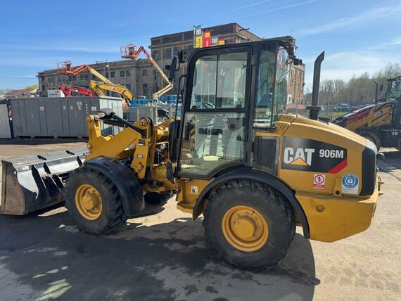 Caterpillar 906M