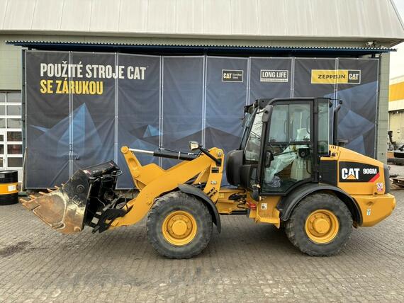 Caterpillar 906M