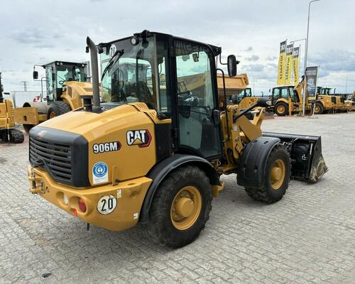 Caterpillar 906M