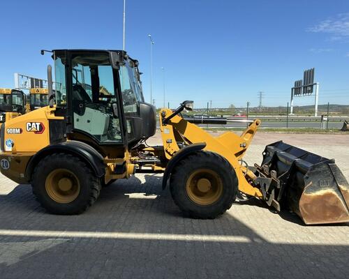 Caterpillar 908M