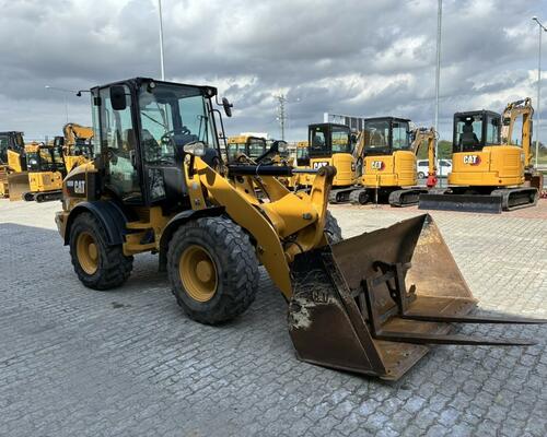 Caterpillar 908M