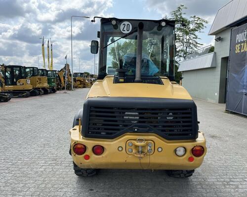 Caterpillar 908M