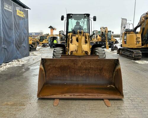Caterpillar 914
