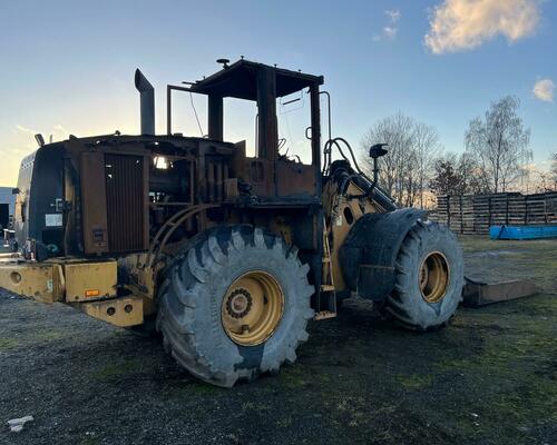 CATERPILLAR 930H-PRODEJ NA NÁHRADNÍ DÍLY