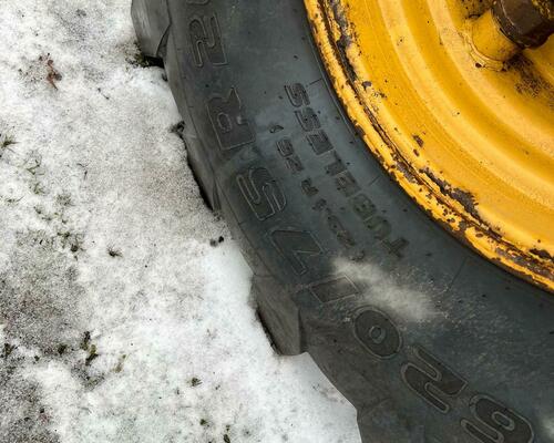 CATERPILLAR 930H-PRODEJ NA NÁHRADNÍ DÍLY