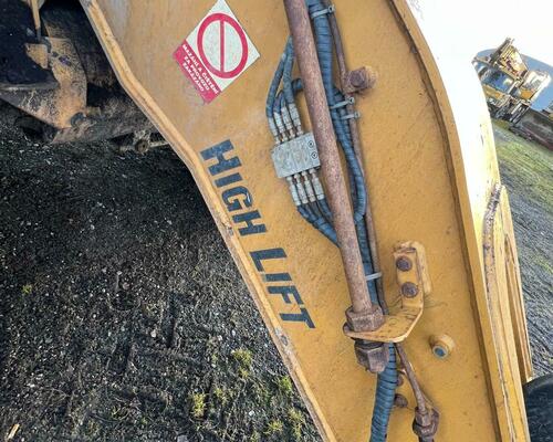 CATERPILLAR 930H-PRODEJ NA NÁHRADNÍ DÍLY