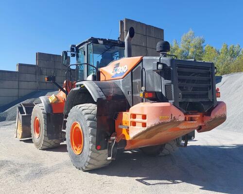 Hitachi ZW310-6 