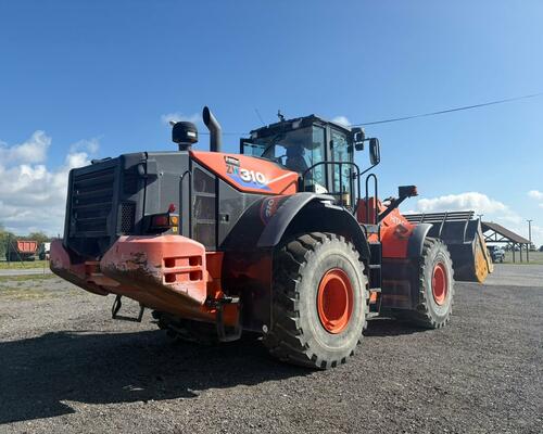 Hitachi ZW310-6