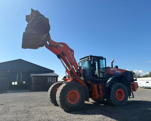Hitachi ZW310-6