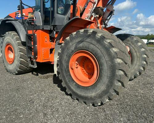 Hitachi ZW310-6