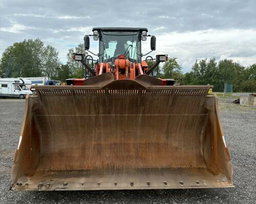 Hitachi ZW310-6