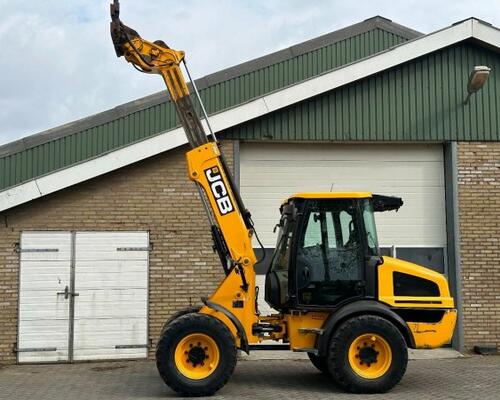 JCB TM 220 SV A Telemaster
