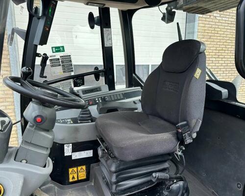 JCB TM 220 SV A Telemaster