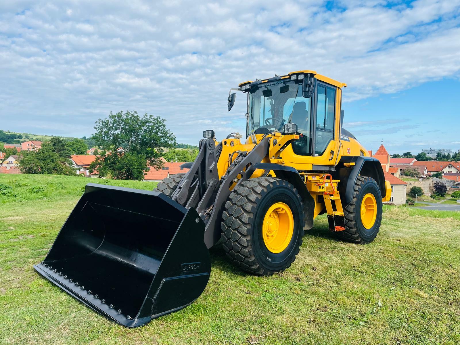 Kolový nakladač Volvo L60H (Možnost leasingu)