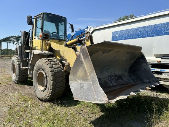 KOMATSU WA 320-MOŽNO NA NÁHRADNÍ DÍLY 