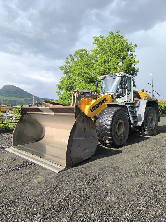 Liebherr 586